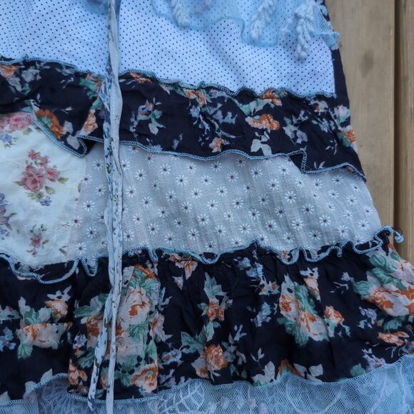 Sacred Threads Boho Short Mini Dress Women's M White Floral Tiered Seashell - Picture 2 of 9